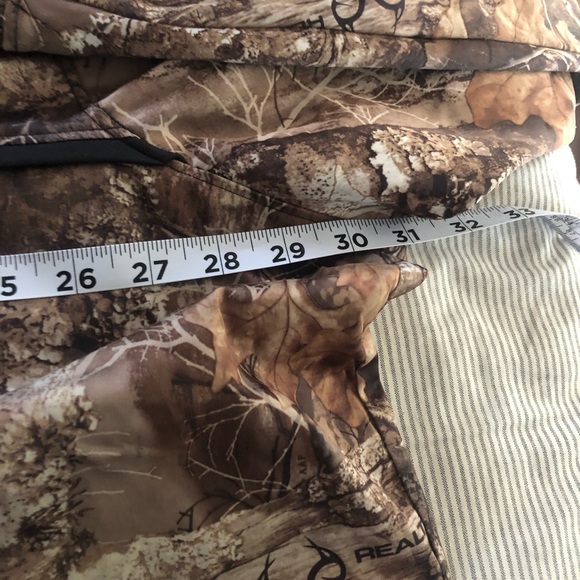 Realtree Edge camouflage pullover soft shell - Picture 4 of 6